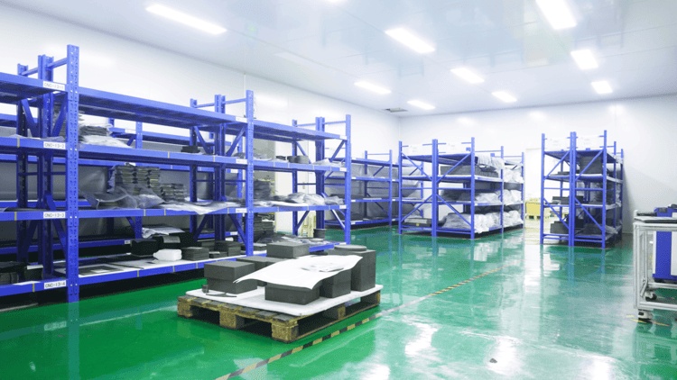 2. isostatesch GRAPHITE Butteker